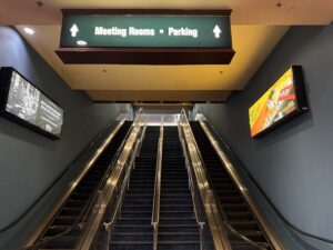 NYNY Escalator